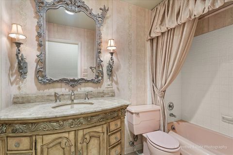 Tiny photo for 814 S Saylor Avenue, Elmhurst, IL 60126 (MLS # 12509783)