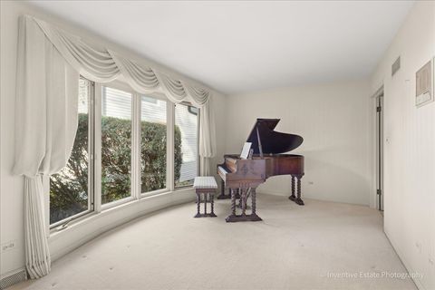 Tiny photo for 814 S Saylor Avenue, Elmhurst, IL 60126 (MLS # 12509783)