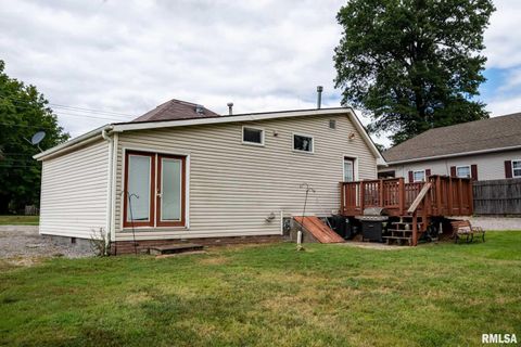 Tiny photo for 522 N DIVISION Street, Carterville, IL 62918 (MLS # QC4267513)