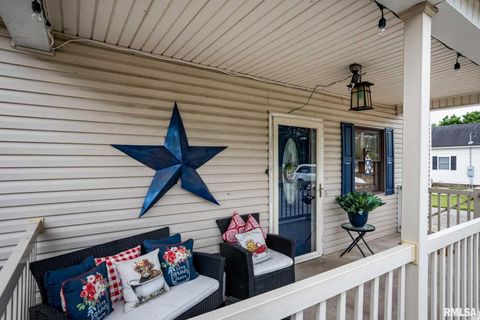 Tiny photo for 522 N DIVISION Street, Carterville, IL 62918 (MLS # QC4267513)