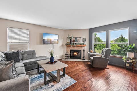 Tiny photo for 1922 Hemlock Drive, McHenry, IL 60050 (MLS # 12684441)