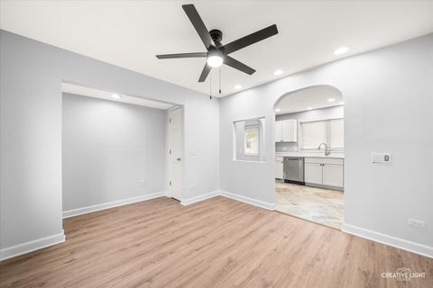 Tiny photo for 27W347 Washington Avenue, Winfield, IL 60190 (MLS # 12580387)