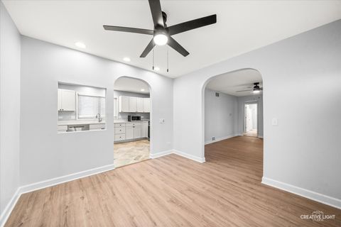 Tiny photo for 27W347 Washington Avenue, Winfield, IL 60190 (MLS # 12580387)