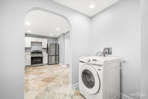 Tiny photo for 27W347 Washington Avenue, Winfield, IL 60190 (MLS # 12580387)