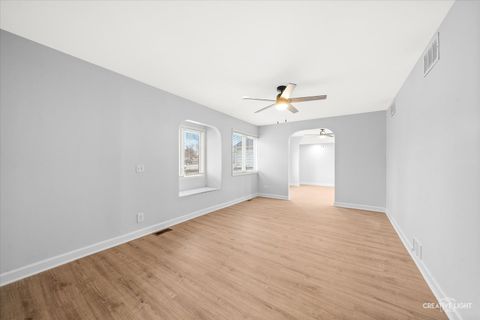 Tiny photo for 27W347 Washington Avenue, Winfield, IL 60190 (MLS # 12580387)