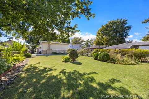 Tiny photo for 8214 45th Street, Lyons, IL 60534 (MLS # 12485965)