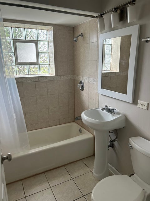 Tiny photo for 3505 S Oak Park Avenue #B1, Berwyn, IL 60402 (MLS # 12768149)