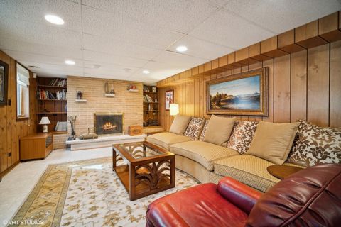 Tiny photo for 170 N Rainbow Road, North Barrington, IL 60010 (MLS # 12427112)