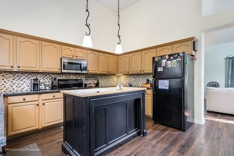 Tiny photo for 24860 Madison Street, Plainfield, IL 60544 (MLS # 12478241)