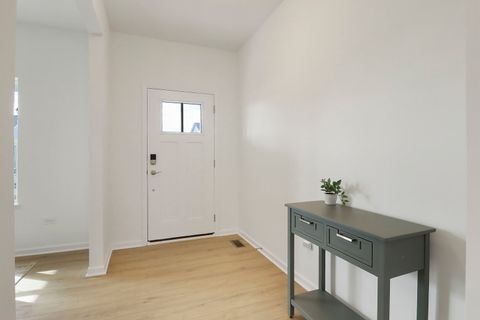 Tiny photo for 2822 Jackson Drive, Arlington Heights, IL 60004 (MLS # 12530935)