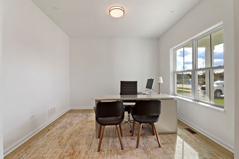 Tiny photo for 2822 Jackson Drive, Arlington Heights, IL 60004 (MLS # 12530935)