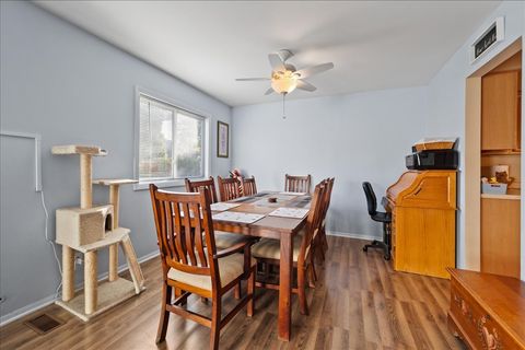 Tiny photo for 1244 Loughborough Court, Wheaton, IL 60189 (MLS # 12485345)