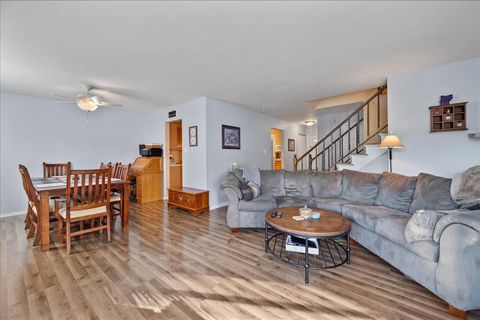 Tiny photo for 1244 Loughborough Court, Wheaton, IL 60189 (MLS # 12485345)