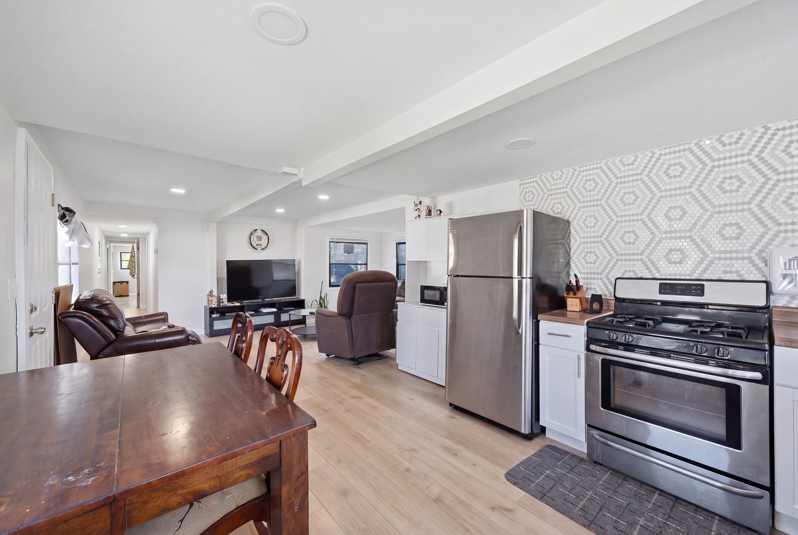 1824 Huckleberry Lane