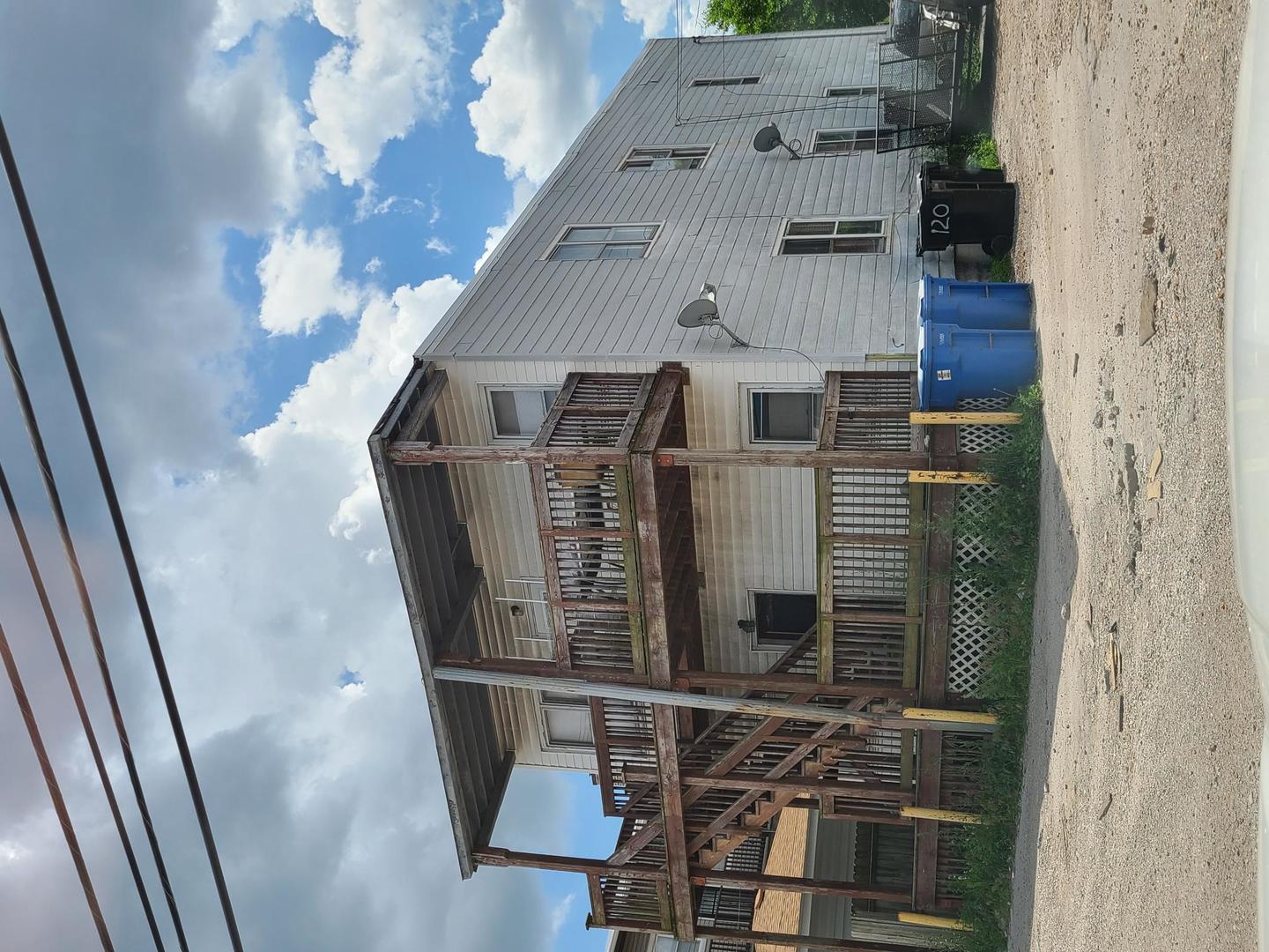120 E Kensington Avenue