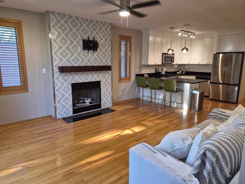 Tiny photo for 3745 S Michigan Avenue #2, Chicago, IL 60653 (MLS # 12736911)