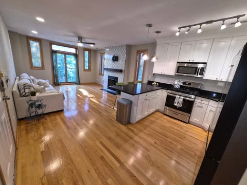 Tiny photo for 3745 S Michigan Avenue #2, Chicago, IL 60653 (MLS # 12736911)