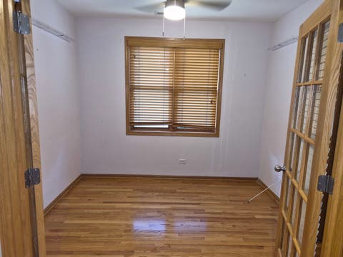 Tiny photo for 3745 S Michigan Avenue #2, Chicago, IL 60653 (MLS # 12736911)