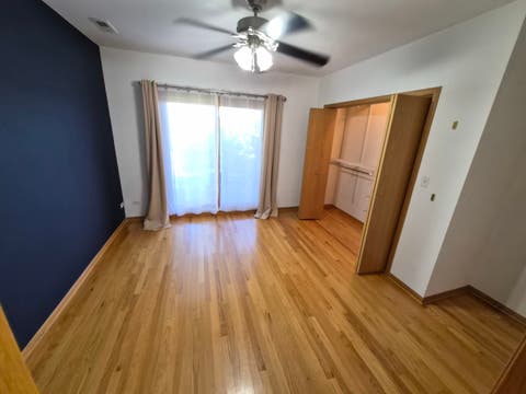 Tiny photo for 3745 S Michigan Avenue #2, Chicago, IL 60653 (MLS # 12736911)