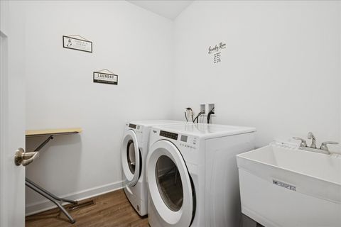 Tiny photo for 5 Lake Vista Court, Lake Villa, IL 60046 (MLS # 12542849)