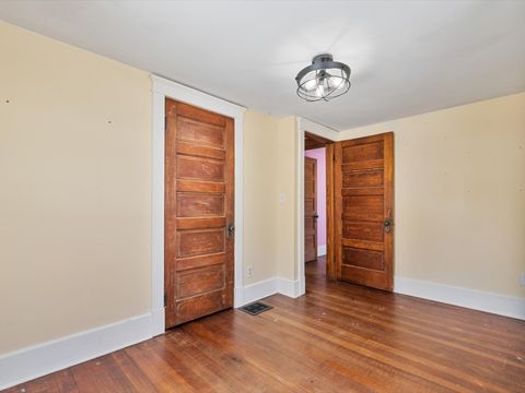 Tiny photo for 825 E Central Park Avenue, Davenport, IA 52803 (MLS # 12582298)