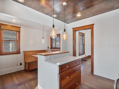 Tiny photo for 825 E Central Park Avenue, Davenport, IA 52803 (MLS # 12582298)