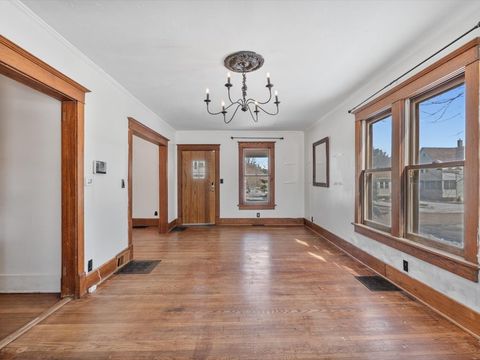 Tiny photo for 825 E Central Park Avenue, Davenport, IA 52803 (MLS # 12582298)