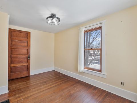 Tiny photo for 825 E Central Park Avenue, Davenport, IA 52803 (MLS # 12582298)