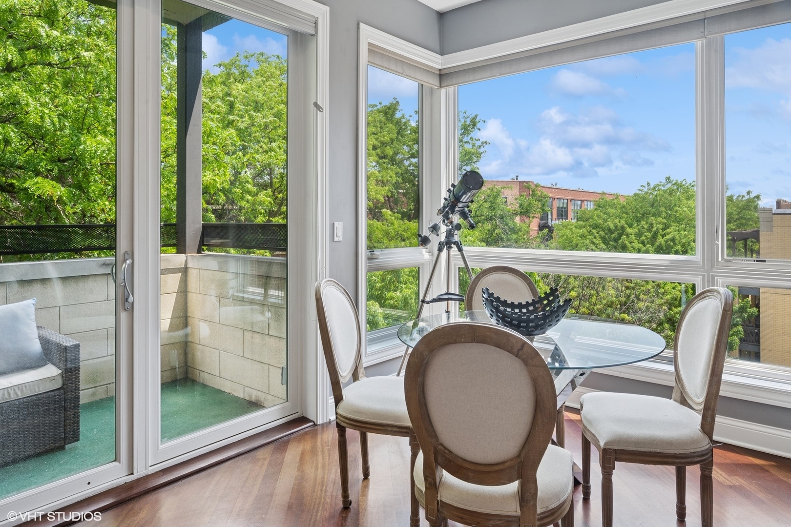 2241 W Wabansia Avenue 401