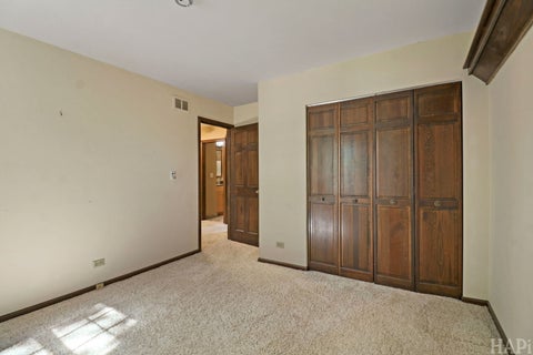 Tiny photo for 470 Highland Grove Drive, Buffalo Grove, IL 60089 (MLS # 12694854)