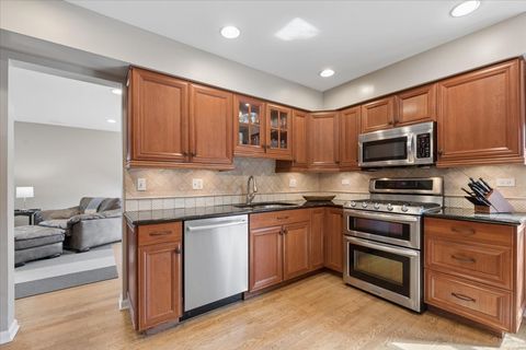 Tiny photo for 405 Caren Drive, Buffalo Grove, IL 60089 (MLS # 12611008)