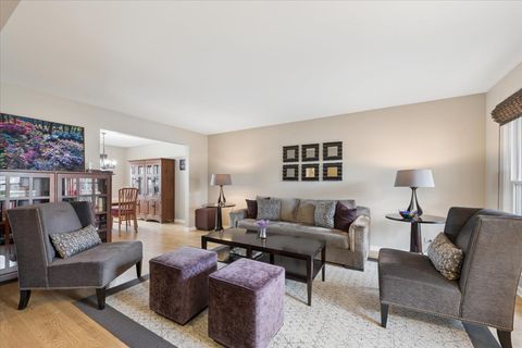 Tiny photo for 405 Caren Drive, Buffalo Grove, IL 60089 (MLS # 12611008)