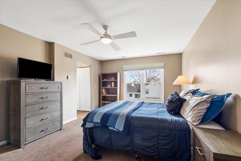 Tiny photo for 405 Caren Drive, Buffalo Grove, IL 60089 (MLS # 12611008)