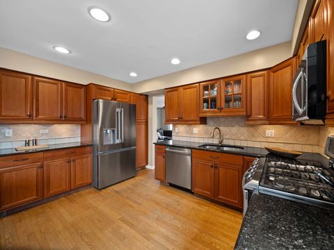 Tiny photo for 405 Caren Drive, Buffalo Grove, IL 60089 (MLS # 12611008)