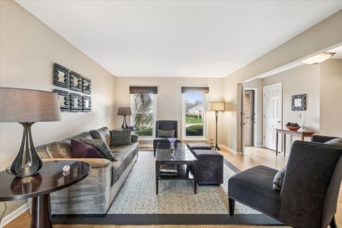 Tiny photo for 405 Caren Drive, Buffalo Grove, IL 60089 (MLS # 12611008)