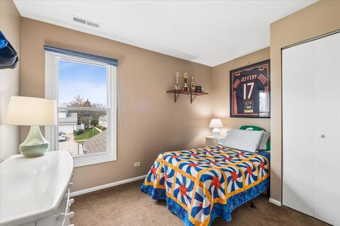 Tiny photo for 405 Caren Drive, Buffalo Grove, IL 60089 (MLS # 12611008)