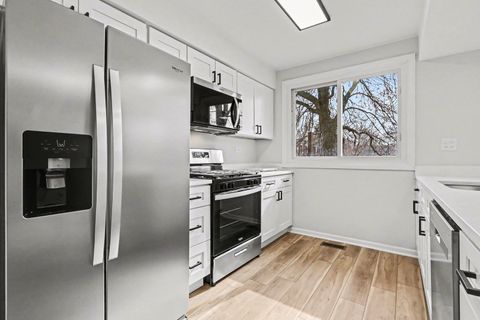 Tiny photo for 1971 Loomes Avenue, Downers Grove, IL 60516 (MLS # 12568059)