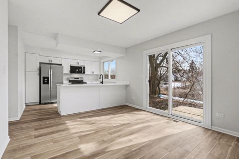 Tiny photo for 1971 Loomes Avenue, Downers Grove, IL 60516 (MLS # 12568059)