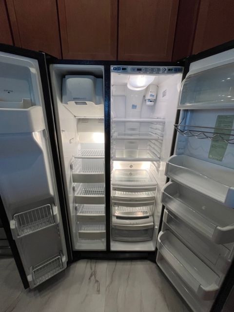 Tiny photo for 3920 N Sheridan Road #508, Chicago, IL 60613 (MLS # 12484605)