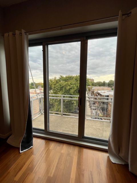 Tiny photo for 3920 N Sheridan Road #508, Chicago, IL 60613 (MLS # 12484605)