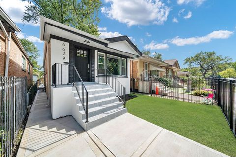 Tiny photo for 6629 S Hamilton Avenue, Chicago, IL 60636 (MLS # 12488039)