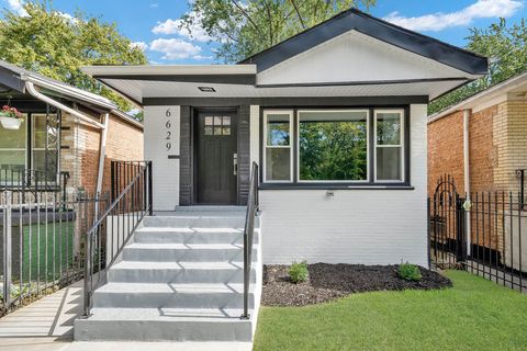 Photo of 6629 S Hamilton Avenue, Chicago, IL 60636 (MLS # 12488039)