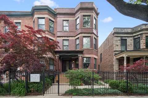 Photo of 1416 W Carmen Avenue #G, Chicago, IL 60640 (MLS # 12652688)