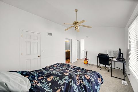 Tiny photo for 7 Dogwood Court, Lake In The Hills, IL 60156 (MLS # 12553455)