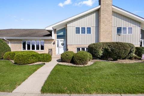 Photo of 18249 Oregon Lane, Orland Park, IL 60467 (MLS # 12764483)