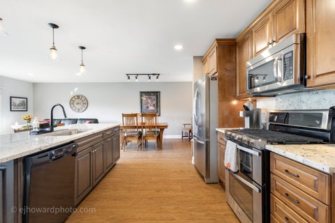 Tiny photo for 18249 Oregon Lane, Orland Park, IL 60467 (MLS # 12764483)