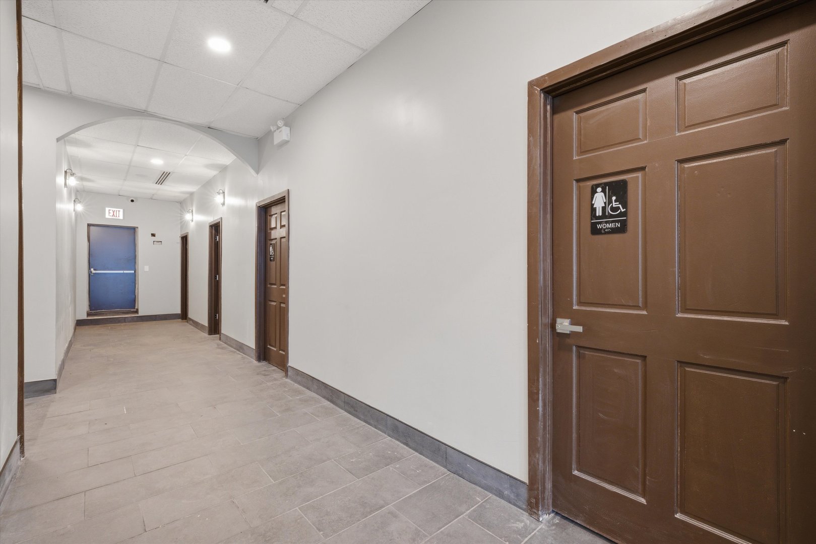 2548 W 59th Street