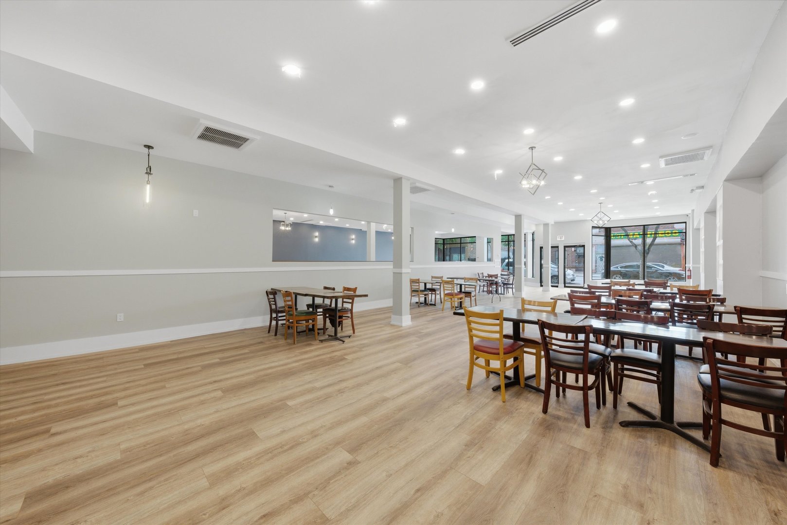 2548 W 59th Street