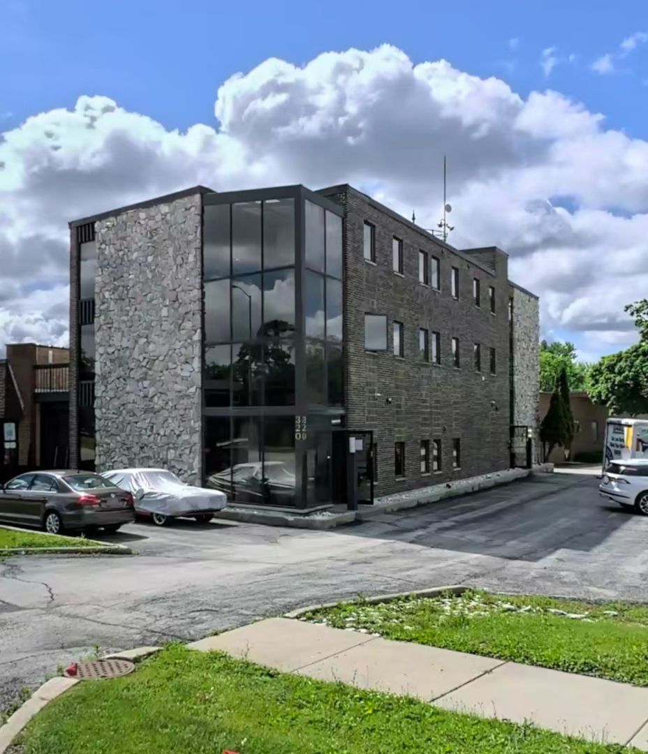 320 E Irving Park Road