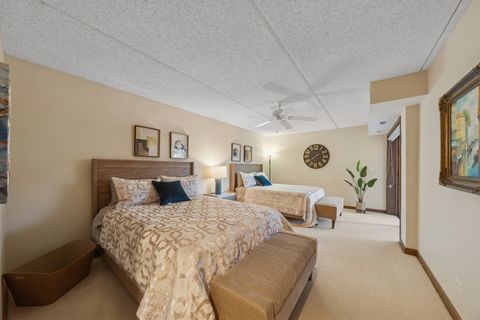 Tiny photo for 150 Red Top Drive #103, Libertyville, IL 60048 (MLS # 12554623)